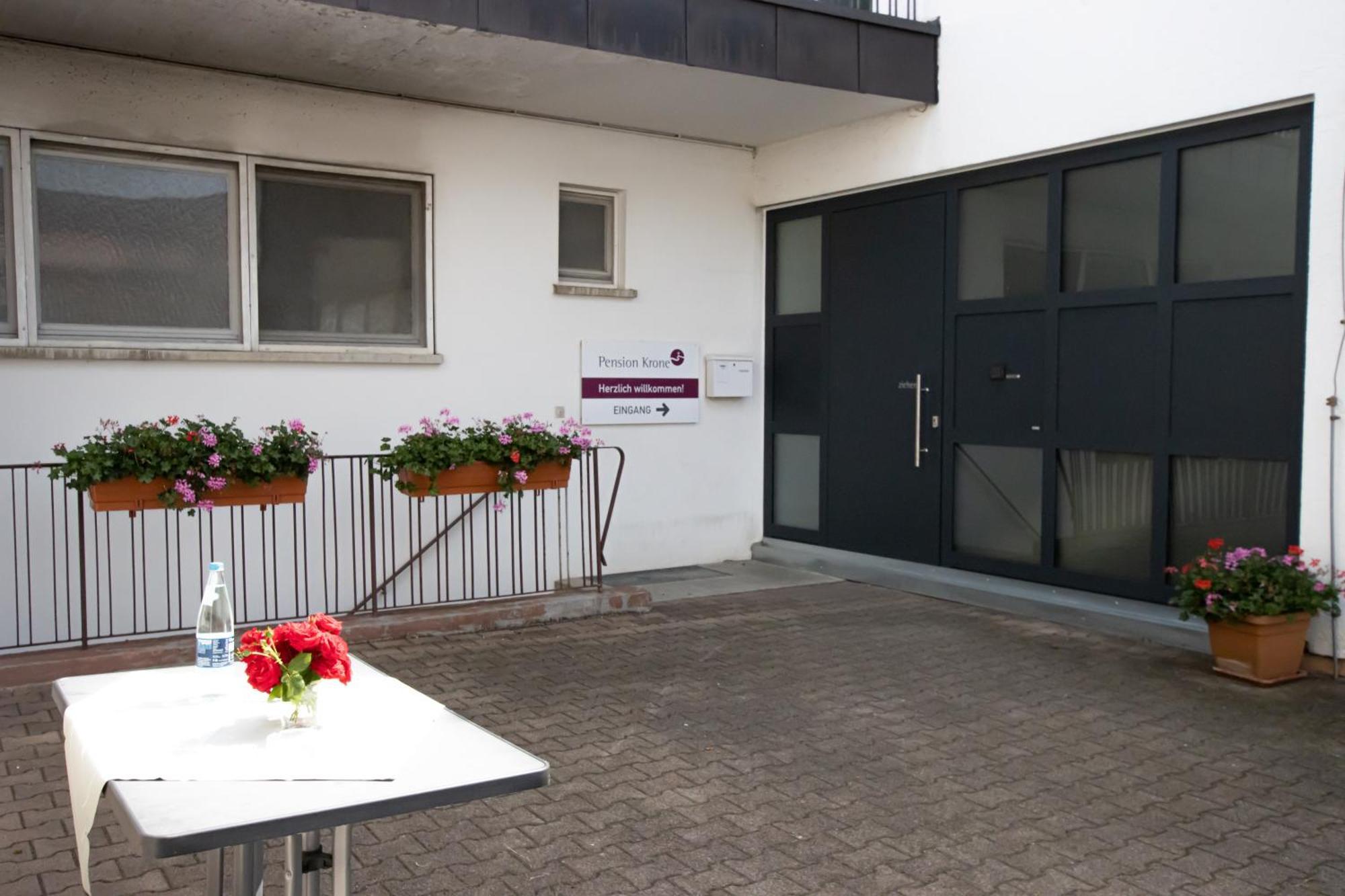 Schwäbisch Gmünd Pension Krone מראה חיצוני תמונה